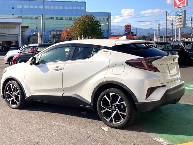 Ｃ－ＨＲ Ｇ　衝突被害軽減システム　ハイブリッド　ドライブレコーダー　クルーズコントロール　ナビ　ＥＴＣ　スマートキー　バックカメラ　ＬＥＤヘッドライト　シートヒーター（5枚目）