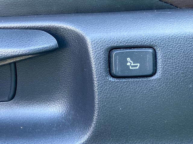 Ｃ－ＨＲ Ｇ　衝突被害軽減システム　ハイブリッド　ドライブレコーダー　クルーズコントロール　ナビ　ＥＴＣ　スマートキー　バックカメラ　ＬＥＤヘッドライト　シートヒーター（22枚目）