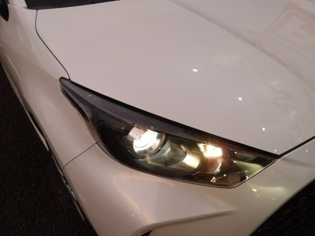 ヤリス Ｘ　ブルートゥース対応純正ディスプレイオーディオ　バックカメラ　衝突軽減ブレーキ　コーナーセンサー　ステアリングリモコン　ＥＴＣ　オートヘッドライト　オートハイビーム　レーンアシスト　フロアマット（30枚目）