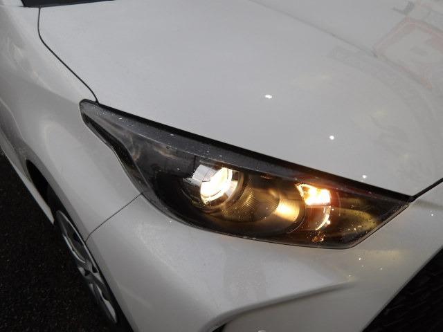ヤリス Ｘ　ブルートゥース対応純正ディスプレイオーディオ　バックカメラ　衝突軽減ブレーキ　コーナーセンサー　ステアリングリモコン　ＥＴＣ　オートヘッドライト　オートハイビーム　レーンアシスト　フロアマット（31枚目）