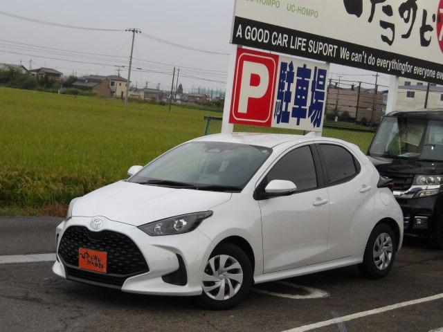 ヤリス Ｘ　ブルートゥース対応純正ディスプレイオーディオ　バックカメラ　衝突軽減ブレーキ　コーナーセンサー　ステアリングリモコン　ＥＴＣ　オートヘッドライト　オートハイビーム　レーンアシスト　フロアマット（9枚目）