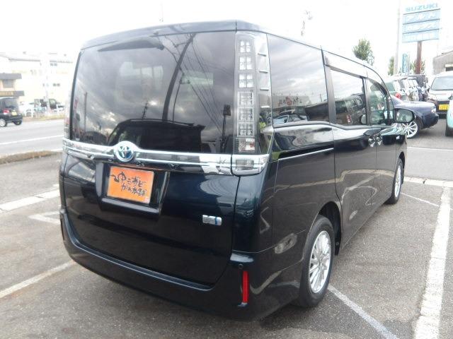 ヴォクシー ハイブリッドV クルーズコントロール コーナーセンサー パワースライドドア シートヒーター 純正SDナビ Bluetooth バックカメラ ETC リヤエアコン EV/ECO/PWRモード LEDオートヘッドライト(10枚目)