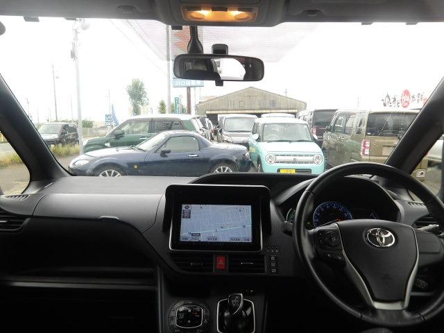 ヴォクシー ハイブリッドV クルーズコントロール コーナーセンサー パワースライドドア シートヒーター 純正SDナビ Bluetooth バックカメラ ETC リヤエアコン EV/ECO/PWRモード LEDオートヘッドライト(17枚目)