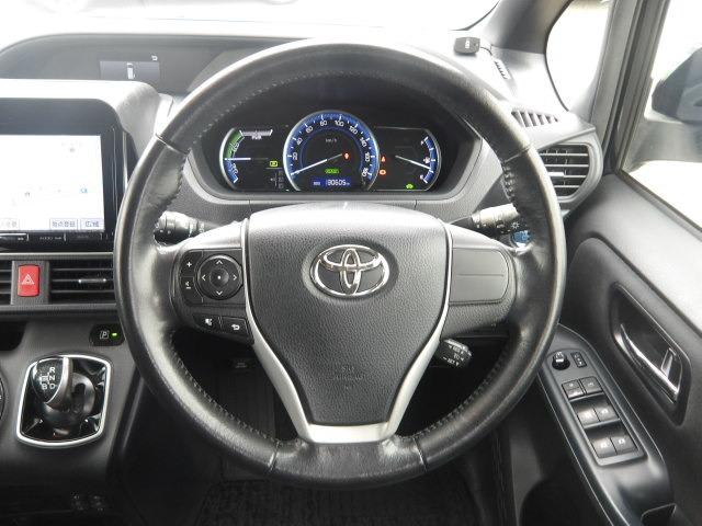 ヴォクシー ハイブリッドV クルーズコントロール コーナーセンサー パワースライドドア シートヒーター 純正SDナビ Bluetooth バックカメラ ETC リヤエアコン EV/ECO/PWRモード LEDオートヘッドライト(18枚目)