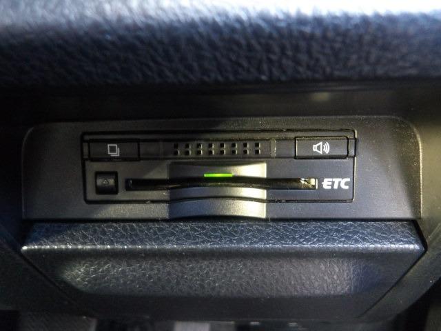 ヴォクシー ハイブリッドV クルーズコントロール コーナーセンサー パワースライドドア シートヒーター 純正SDナビ Bluetooth バックカメラ ETC リヤエアコン EV/ECO/PWRモード LEDオートヘッドライト(24枚目)