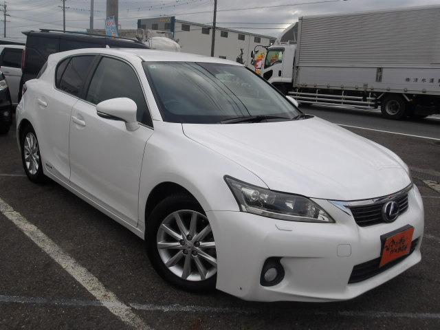 CT CT200h バージョンC クルーズコントロール アイドリングストップ 純正HDDナビ フルセグテレビ ETC シートヒーター ステアリングリモコン HIDオートヘッドライト プッシュスタート スマートキー2つ トノカバー(8枚目)