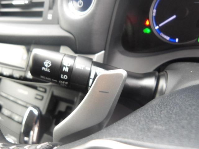 CT CT200h バージョンC クルーズコントロール アイドリングストップ 純正HDDナビ フルセグテレビ ETC シートヒーター ステアリングリモコン HIDオートヘッドライト プッシュスタート スマートキー2つ トノカバー(30枚目)