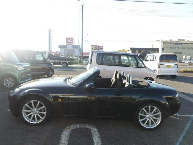 ロードスター RS 6MT GReddy2本出しマフラー ビルシュタイン車高調 ESPELIRダウンサス BOSEサウンドシステム ETC ステアリングリモコン フロアマット オープンルーフ 純正17インチアルミホイール(7枚目)