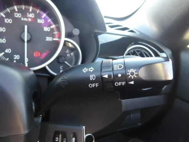 ロードスター RS 6MT GReddy2本出しマフラー ビルシュタイン車高調 ESPELIRダウンサス BOSEサウンドシステム ETC ステアリングリモコン フロアマット オープンルーフ 純正17インチアルミホイール(28枚目)