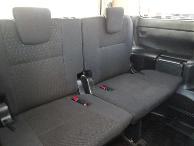 ヴォクシー V クルーズコントロール コーナーセンサー アイドリングストップ 両側パワースライドドア リヤモニター リヤエアコン 純正9インチSDナビ Bluetooth接続 フルセグテレビ バックカメラ ETC(17枚目)