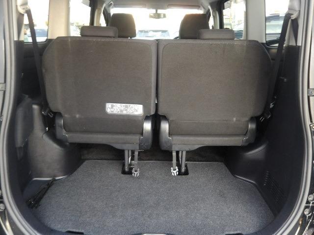 ヴォクシー V クルーズコントロール コーナーセンサー アイドリングストップ 両側パワースライドドア リヤモニター リヤエアコン 純正9インチSDナビ Bluetooth接続 フルセグテレビ バックカメラ ETC(21枚目)