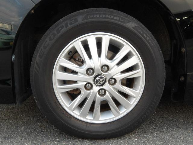 ヴォクシー V クルーズコントロール コーナーセンサー アイドリングストップ 両側パワースライドドア リヤモニター リヤエアコン 純正9インチSDナビ Bluetooth接続 フルセグテレビ バックカメラ ETC(27枚目)