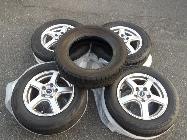 ヴォクシー V クルーズコントロール コーナーセンサー アイドリングストップ 両側パワースライドドア リヤモニター リヤエアコン 純正9インチSDナビ Bluetooth接続 フルセグテレビ バックカメラ ETC(49枚目)