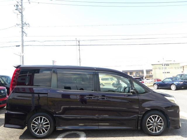 TOYOTA NOAH SI