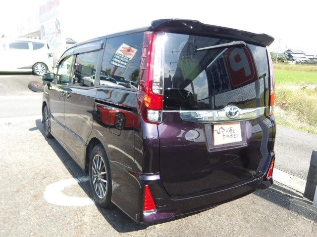 TOYOTA NOAH SI