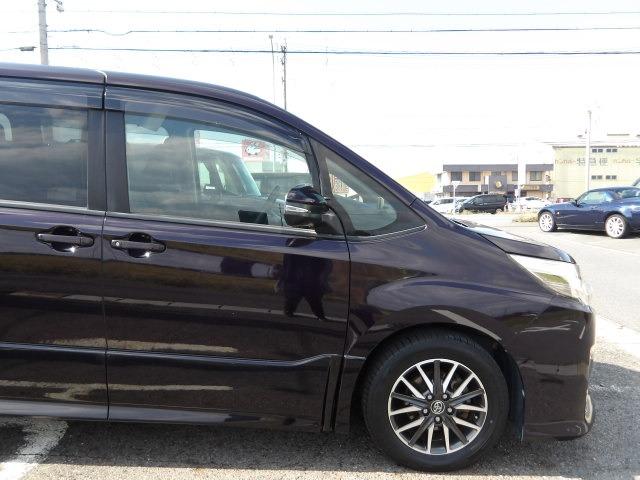 TOYOTA NOAH SI