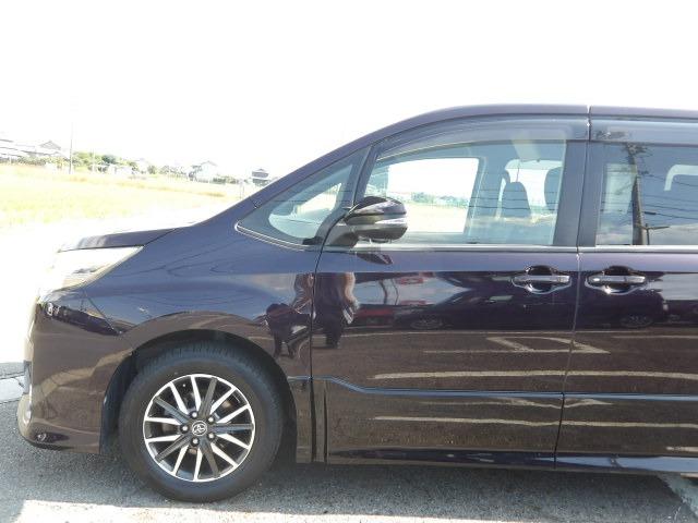 TOYOTA NOAH SI