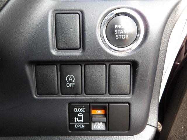 TOYOTA NOAH SI