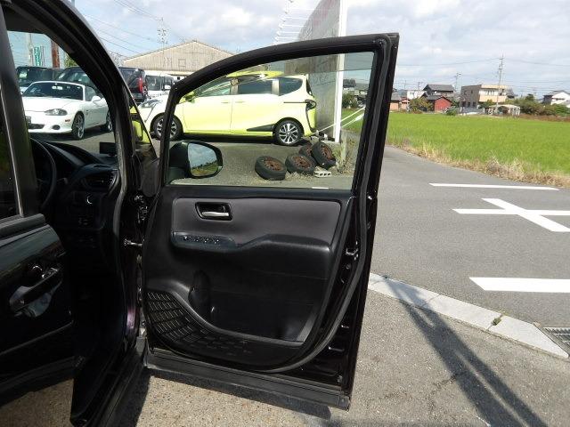 TOYOTA NOAH SI