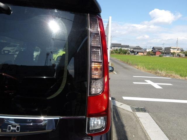 TOYOTA NOAH SI
