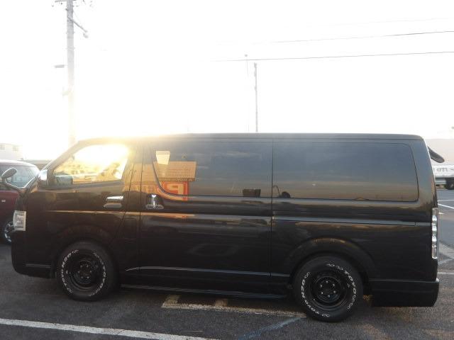 レジアスエースバン ロングスーパーGL アルパインフリップダウンモニター ベッドキット フルセグ対応ナビ バックカメラ ETC ウッドコンビステア 左右リアイージークローザー LEDオートヘッドライト 黒革調シートカバー ディーゼルターボ(7枚目)