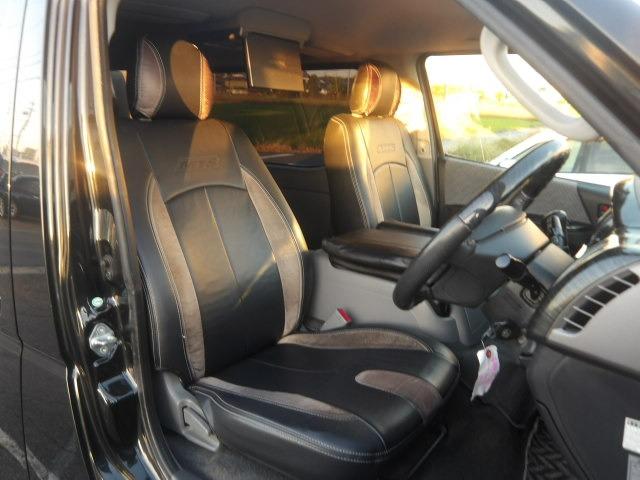 レジアスエースバン ロングスーパーGL アルパインフリップダウンモニター ベッドキット フルセグ対応ナビ バックカメラ ETC ウッドコンビステア 左右リアイージークローザー LEDオートヘッドライト 黒革調シートカバー ディーゼルターボ(16枚目)