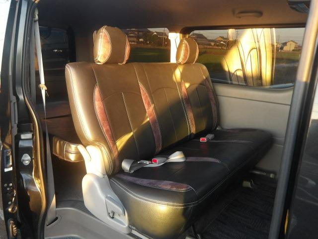 レジアスエースバン ロングスーパーGL アルパインフリップダウンモニター ベッドキット フルセグ対応ナビ バックカメラ ETC ウッドコンビステア 左右リアイージークローザー LEDオートヘッドライト 黒革調シートカバー ディーゼルターボ(17枚目)