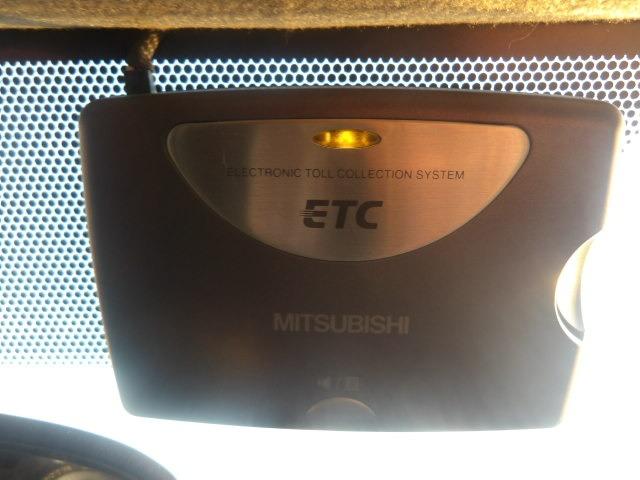 レジアスエースバン ロングスーパーGL アルパインフリップダウンモニター ベッドキット フルセグ対応ナビ バックカメラ ETC ウッドコンビステア 左右リアイージークローザー LEDオートヘッドライト 黒革調シートカバー ディーゼルターボ(25枚目)