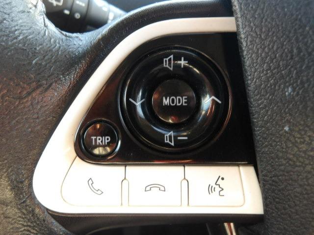 プリウス S フルエアロ 電動サンルーフ ブルートゥース対応9インチフルセグナビ ツーリング専用アルミホイール クルーズコントロール バックカメラ 衝突軽減ブレーキ ステアリモコン オートハイビーム ETC(24枚目)