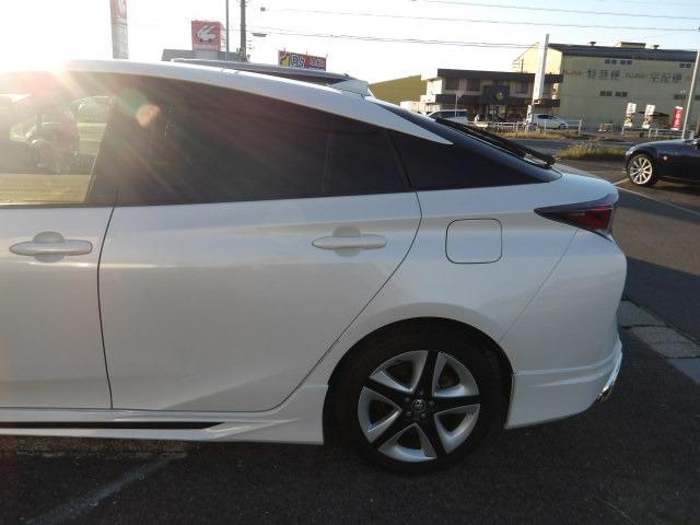 プリウス S フルエアロ 電動サンルーフ ブルートゥース対応9インチフルセグナビ ツーリング専用アルミホイール クルーズコントロール バックカメラ 衝突軽減ブレーキ ステアリモコン オートハイビーム ETC(48枚目)