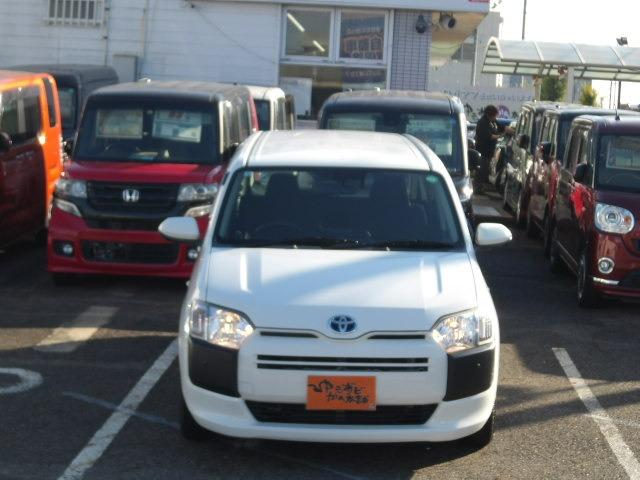 プロボックス ハイブリッドGL ブルートゥース対応フルセグナビ コーナーセンサー バックブザー 衝突軽減ブレーキ ドライブレコーダー ETC オートハイビーム アイドリングストップ 電動格納ドアミラー フロアマット サイドバイザー(4枚目)