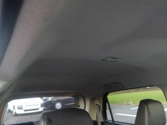 ピクシスジョイ F Gターボ SAIII プライムコレクション ワンオーナー ブルートゥース対応フルセグナビ 衝突軽減ブレーキ ハーフレザーシート オートハイビーム バックカメラ 前席シートヒーター プッシュスタート ETC フロントドラレコ オートリトラミラー(32枚目)