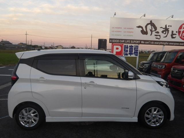 デイズ ハイウェイスター　Ｘ　ブルートゥース対応ナビ　アラウンドビューモニター　衝突軽減ブレーキ　コーナーセンサー　オートハイビーム　ステアリングリモコン　ＬＥＤオートヘッドライト　ＥＴＣ　アイドリングストップ　プッシュスタート（7枚目）