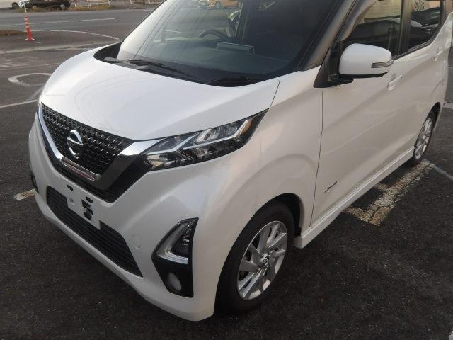 デイズ ハイウェイスター　Ｘ　ブルートゥース対応ナビ　アラウンドビューモニター　衝突軽減ブレーキ　コーナーセンサー　オートハイビーム　ステアリングリモコン　ＬＥＤオートヘッドライト　ＥＴＣ　アイドリングストップ　プッシュスタート（34枚目）