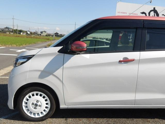 デイズ ボレロ　Ｘ　白×桃ツートーン　ブルートゥース対応純正９インチフルセグナビ　全方位モニター　コーナーセンサー　ドライブレコーダー　ステアリングリモコン　アイドリングストップ　衝突軽減ブレーキ　ハーフレザーシート（27枚目）