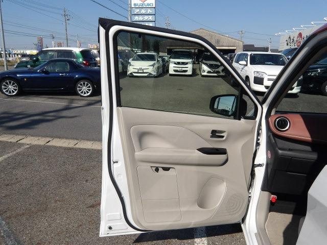 デイズ ボレロ　Ｘ　白×桃ツートーン　ブルートゥース対応純正９インチフルセグナビ　全方位モニター　コーナーセンサー　ドライブレコーダー　ステアリングリモコン　アイドリングストップ　衝突軽減ブレーキ　ハーフレザーシート（40枚目）