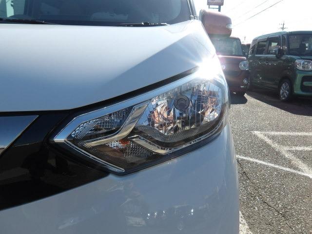 デイズ ボレロ　Ｘ　白×桃ツートーン　ブルートゥース対応純正９インチフルセグナビ　全方位モニター　コーナーセンサー　ドライブレコーダー　ステアリングリモコン　アイドリングストップ　衝突軽減ブレーキ　ハーフレザーシート（43枚目）