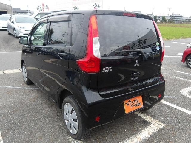 ｅＫワゴン Ｅ　シートヒーター　ＥＴＣ　ＫＥＮＷＯＯＤメモリーナビ　Ｂｌｕｅｔｏｏｔｈ接続　フルセグテレビ　オートリトラーミラー　サイドバイザー　アームレスト　ハロゲンヘッドライト　ヘッドライトへべライザー（11枚目）