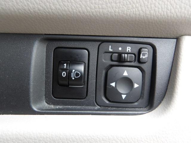 ｅＫワゴン Ｅ　シートヒーター　ＥＴＣ　ＫＥＮＷＯＯＤメモリーナビ　Ｂｌｕｅｔｏｏｔｈ接続　フルセグテレビ　オートリトラーミラー　サイドバイザー　アームレスト　ハロゲンヘッドライト　ヘッドライトへべライザー（31枚目）