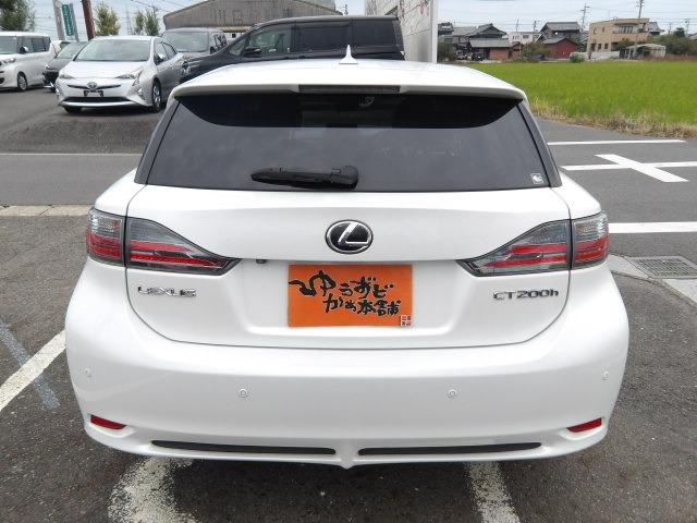 ＣＴ ＣＴ２００ｈ　バージョンＣ　クルーズコントロール　コーナーセンサー　シートヒーター　ステアリングリモコン　純正ＨＤＤナビ　Ｂｌｕｅｔｏｏｔｈ接続　フルセグテレビ　バックカメラ　ＥＴＣ　ドライブレコーダー　プッシュスタート（5枚目）