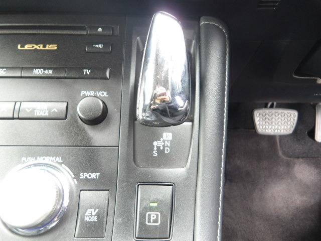 ＣＴ ＣＴ２００ｈ　バージョンＣ　クルーズコントロール　コーナーセンサー　シートヒーター　ステアリングリモコン　純正ＨＤＤナビ　Ｂｌｕｅｔｏｏｔｈ接続　フルセグテレビ　バックカメラ　ＥＴＣ　ドライブレコーダー　プッシュスタート（13枚目）