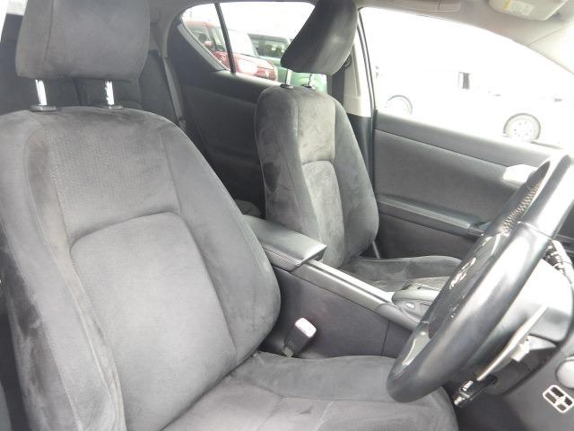 ＣＴ ＣＴ２００ｈ　バージョンＣ　クルーズコントロール　コーナーセンサー　シートヒーター　ステアリングリモコン　純正ＨＤＤナビ　Ｂｌｕｅｔｏｏｔｈ接続　フルセグテレビ　バックカメラ　ＥＴＣ　ドライブレコーダー　プッシュスタート（15枚目）