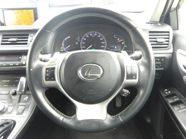 ＣＴ ＣＴ２００ｈ　バージョンＣ　クルーズコントロール　コーナーセンサー　シートヒーター　ステアリングリモコン　純正ＨＤＤナビ　Ｂｌｕｅｔｏｏｔｈ接続　フルセグテレビ　バックカメラ　ＥＴＣ　ドライブレコーダー　プッシュスタート（18枚目）