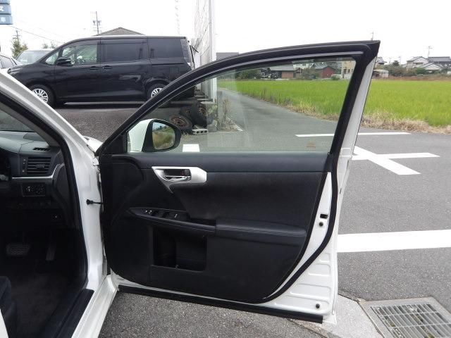 ＣＴ ＣＴ２００ｈ　バージョンＣ　クルーズコントロール　コーナーセンサー　シートヒーター　ステアリングリモコン　純正ＨＤＤナビ　Ｂｌｕｅｔｏｏｔｈ接続　フルセグテレビ　バックカメラ　ＥＴＣ　ドライブレコーダー　プッシュスタート（38枚目）