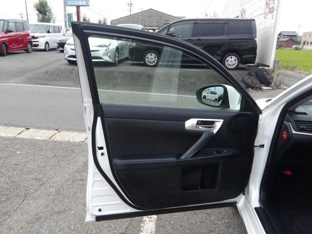 ＣＴ ＣＴ２００ｈ　バージョンＣ　クルーズコントロール　コーナーセンサー　シートヒーター　ステアリングリモコン　純正ＨＤＤナビ　Ｂｌｕｅｔｏｏｔｈ接続　フルセグテレビ　バックカメラ　ＥＴＣ　ドライブレコーダー　プッシュスタート（40枚目）