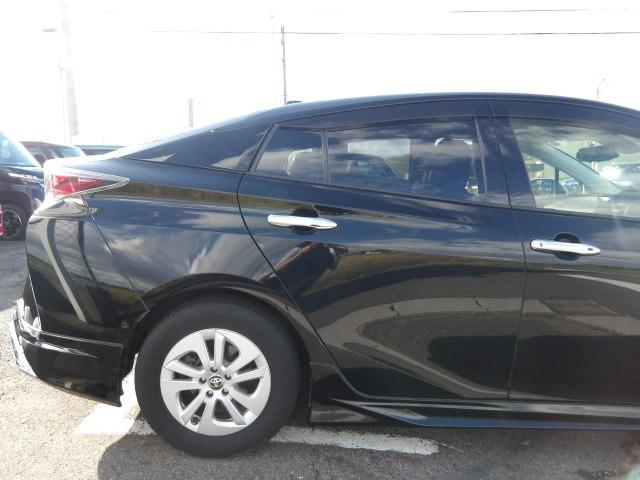 プリウス Ｓセーフティプラス　ブルートゥース対応純正９インチナビ　フルエアロ　クルーズコントロール　ヘッドアップディスプレイ　オートハイビーム　衝突軽減ブレーキ　デジタルインナーミラー型ドラレコ　バックカメラ　ＥＴＣ（23枚目）