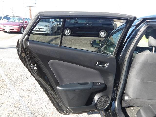 プリウス Ｓセーフティプラス　ブルートゥース対応純正９インチナビ　フルエアロ　クルーズコントロール　ヘッドアップディスプレイ　オートハイビーム　衝突軽減ブレーキ　デジタルインナーミラー型ドラレコ　バックカメラ　ＥＴＣ（40枚目）