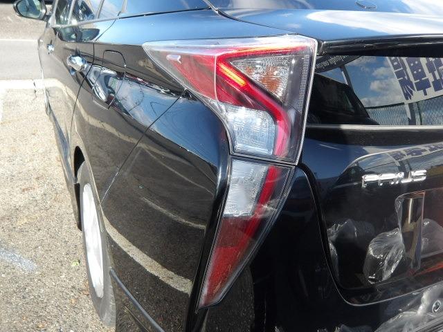 プリウス Ｓセーフティプラス　ブルートゥース対応純正９インチナビ　フルエアロ　クルーズコントロール　ヘッドアップディスプレイ　オートハイビーム　衝突軽減ブレーキ　デジタルインナーミラー型ドラレコ　バックカメラ　ＥＴＣ（46枚目）