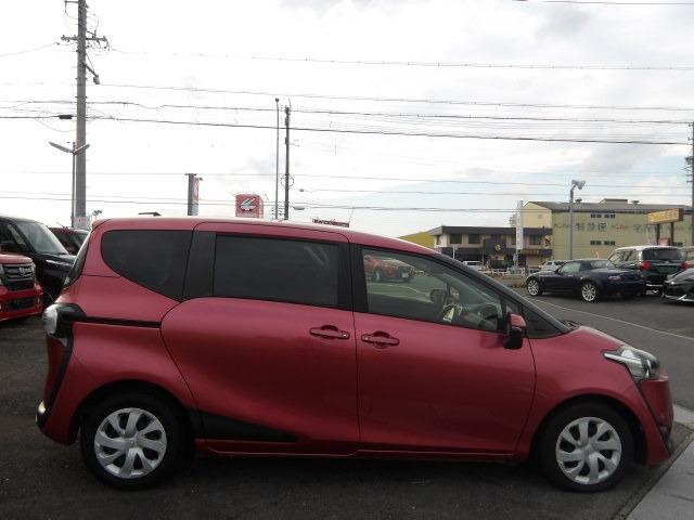 シエンタ G 衝突軽減ブレーキ アイドリングストップ レーンアシスト 両側パワースライドドア ステアリングリモコン 純正SDナビ Bluetooth接続 バックカメラ ETC 前後ドライブレコーダー スマートキー(6枚目)