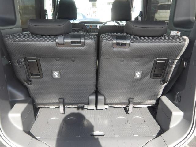 ピクシスメガ L SAIII ブルートゥース対応フルセグナビ 両側電動スライドドア バックカメラ 衝突軽減ブレーキ ステアリモコン アイドリングストップ オートハイビーム ETC リアロールサンシェード 純正アルミホイール(20枚目)